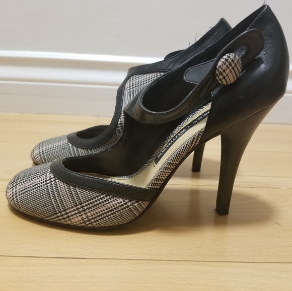 Black and Plaid High Heel - wn 7 - Picture 1 of 7